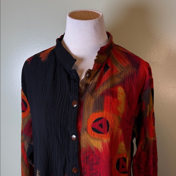 Women’s Black and Red Button-Up Shirt - Picture 2 of 7